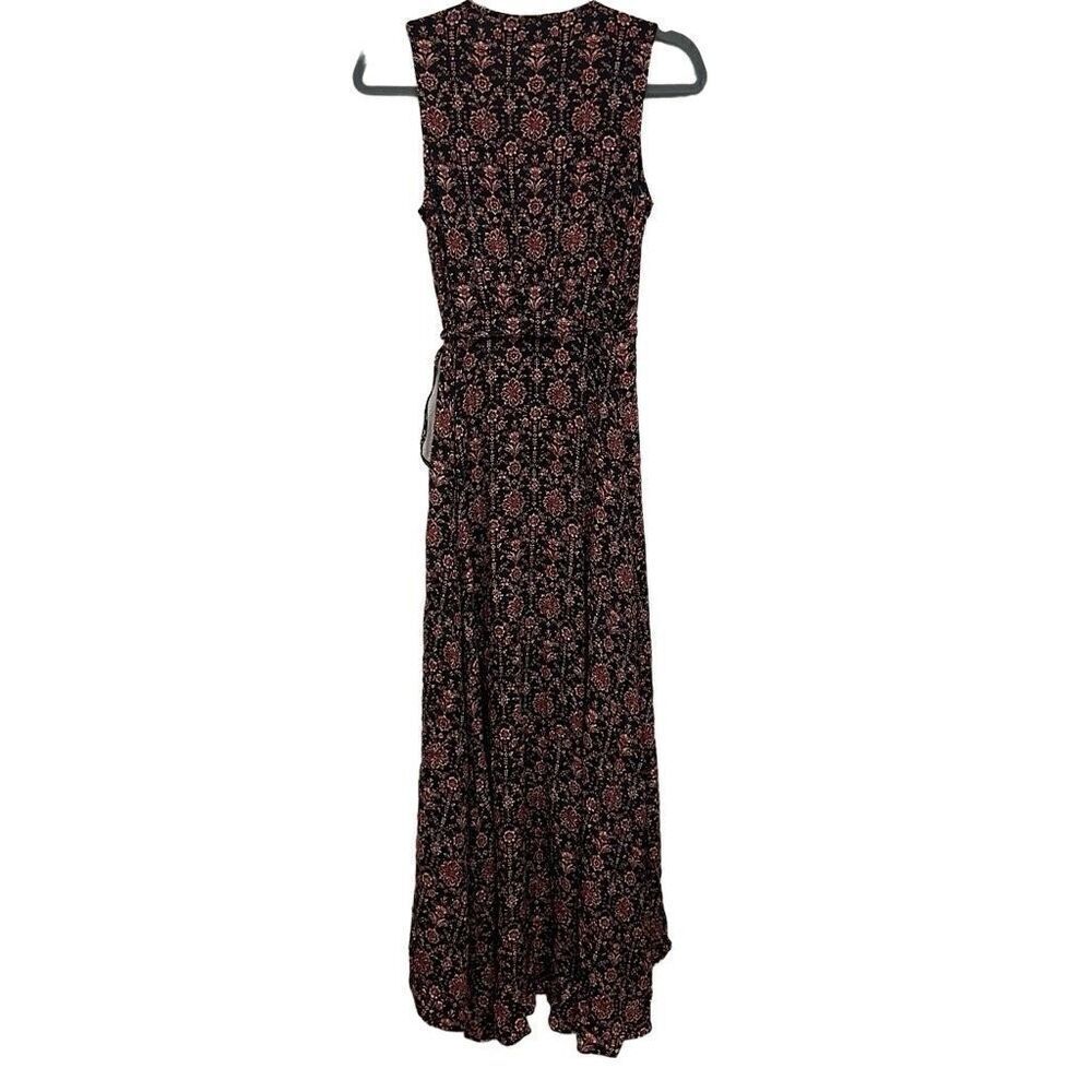Lulus floral wrapped maxi dress black & red size small